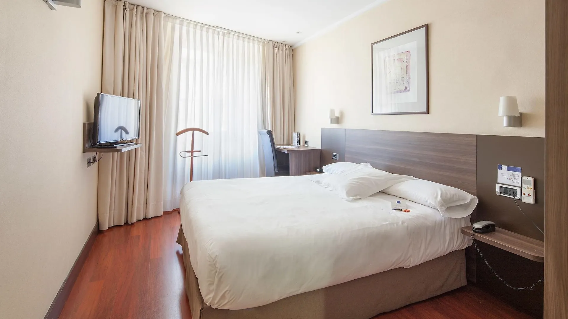 ***  Hotel Yoldi Pamplona Spain